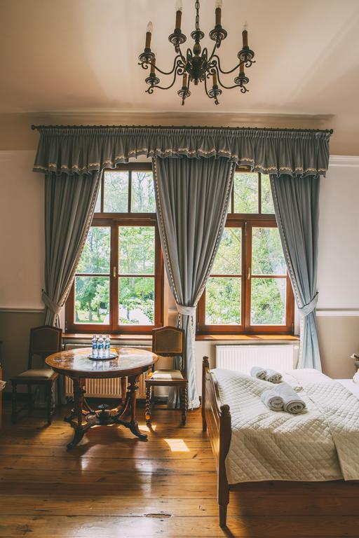 Palac Poraj Wicko  Buitenkant foto